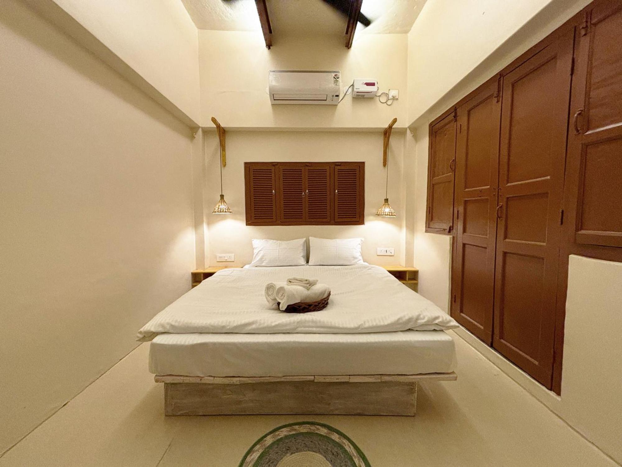 Vintage River Homestay พาราณสี ภายนอก รูปภาพ